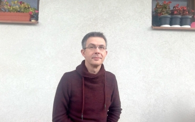 Paul Nicu, cercetător sibian, parte din echipa care a ajuns pe coperta Nature Chemistry: „România poate contribui la marile rețele ale științei”