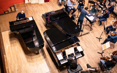 Filarmonica Sibiu: Stagiunea „Carl Filtsch” începe cu un concert cu trei piane și o expoziție de instrumente muzicale 