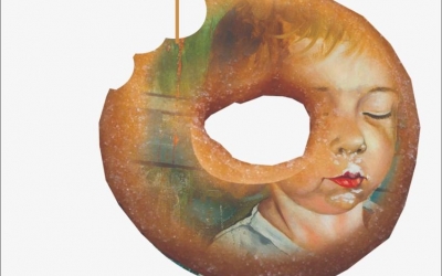 Artistul sibian Ilie Mitrea invită sibienii la expoziția „Visând la gogoașa contemporană”: Nu doar de discuție cu privire la rolul artiștilor contemporani în viața comunității, dar și una asupra gustului delicios al gogoșilor