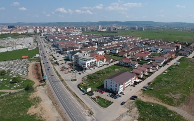 Proiectul prin care primăria Cisnădie ar fi preluat nouă terenuri din Cartierul Arhitecților în proprietate publică nu a fost aprobat. Orlățan: Singurul consilier care a votat împotrivă a fost fostul primar Gheorghe Huja. Este noaptea minții