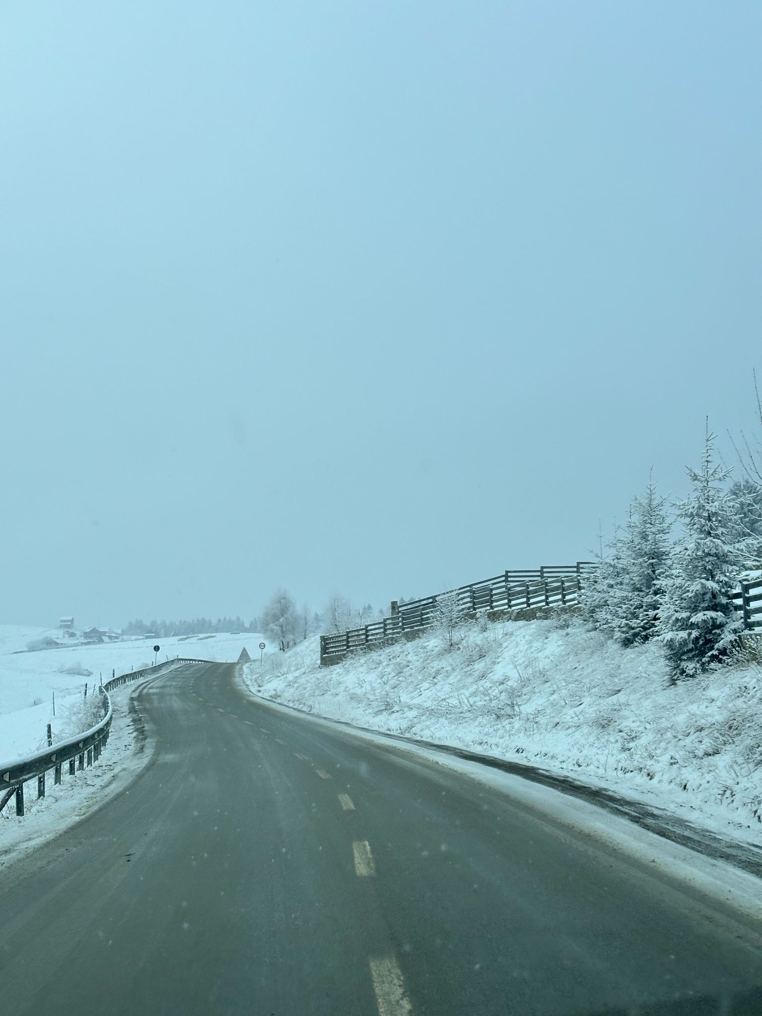 Maximă de 11 grade Celsius, marți, în municipiul Sibiu. Zăpadă de 10 centimetri la Păltiniș