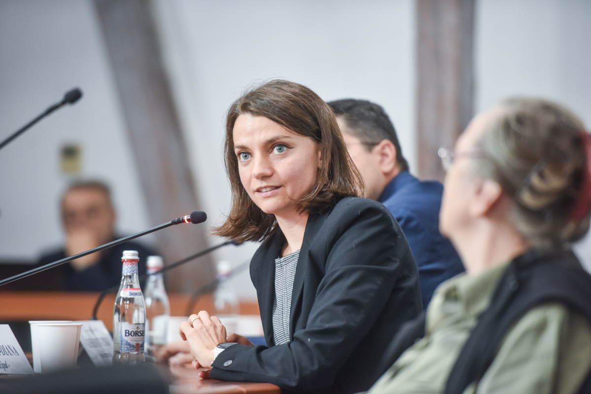 Consilier local arată că Sibiul are deja o problemă a locuirii: „Ieri, la audiențe, am vorbit cu două doamne între 55 și 65 de ani. Șansele (să primească o locuință) sunt minime”