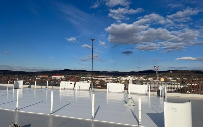 Știrile zilei: patinoar deschis tot timpul anului, turismul în Sibiu e de tip ”touch and go”, scenă biblică descoperită într-un tablou vechi de sute de ani, la Muzeul Brukenthal