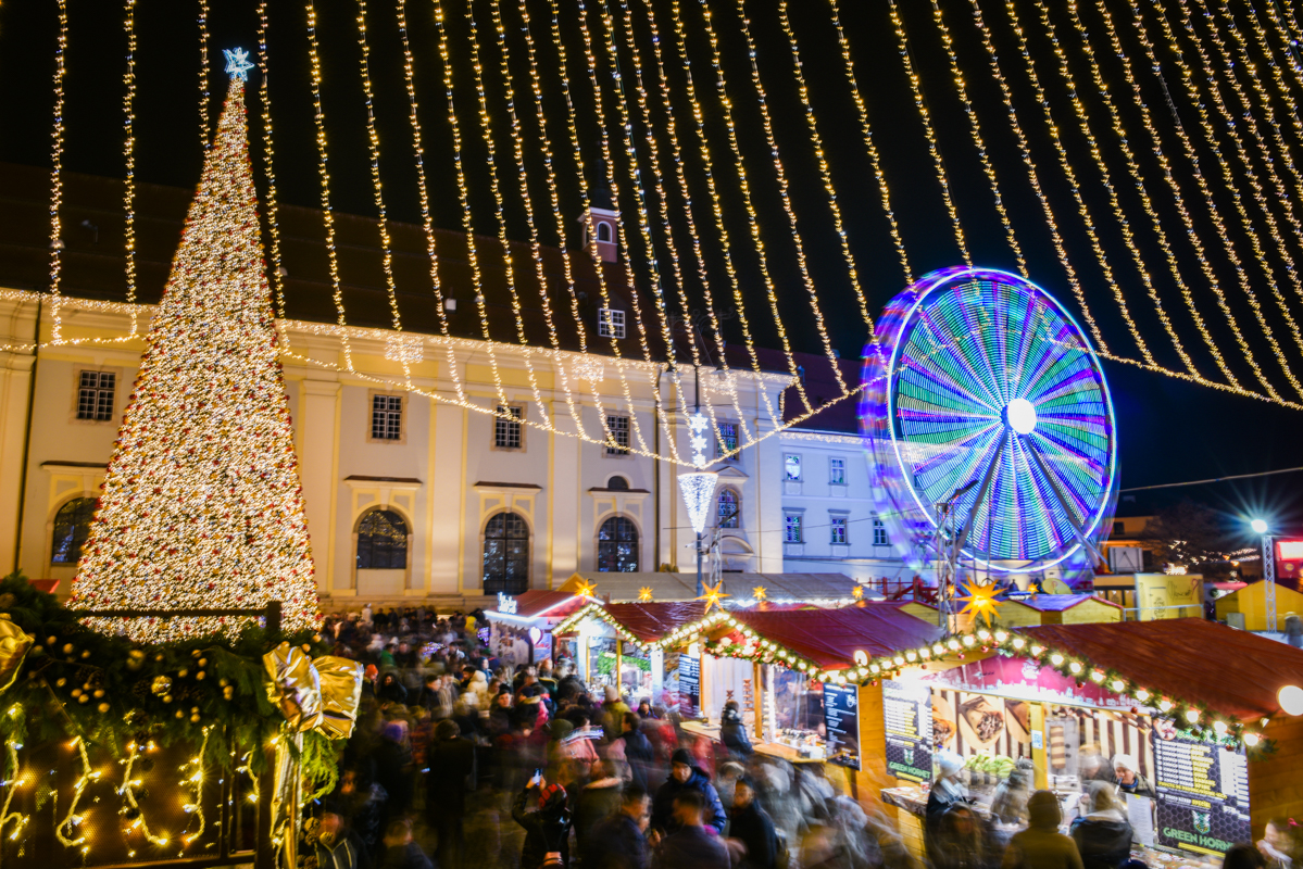 Târgul de Crăciun din Sibiu se deschide vineri, cu Ducu Bertzi, Radu Nechifor și DreamCatchers Band
