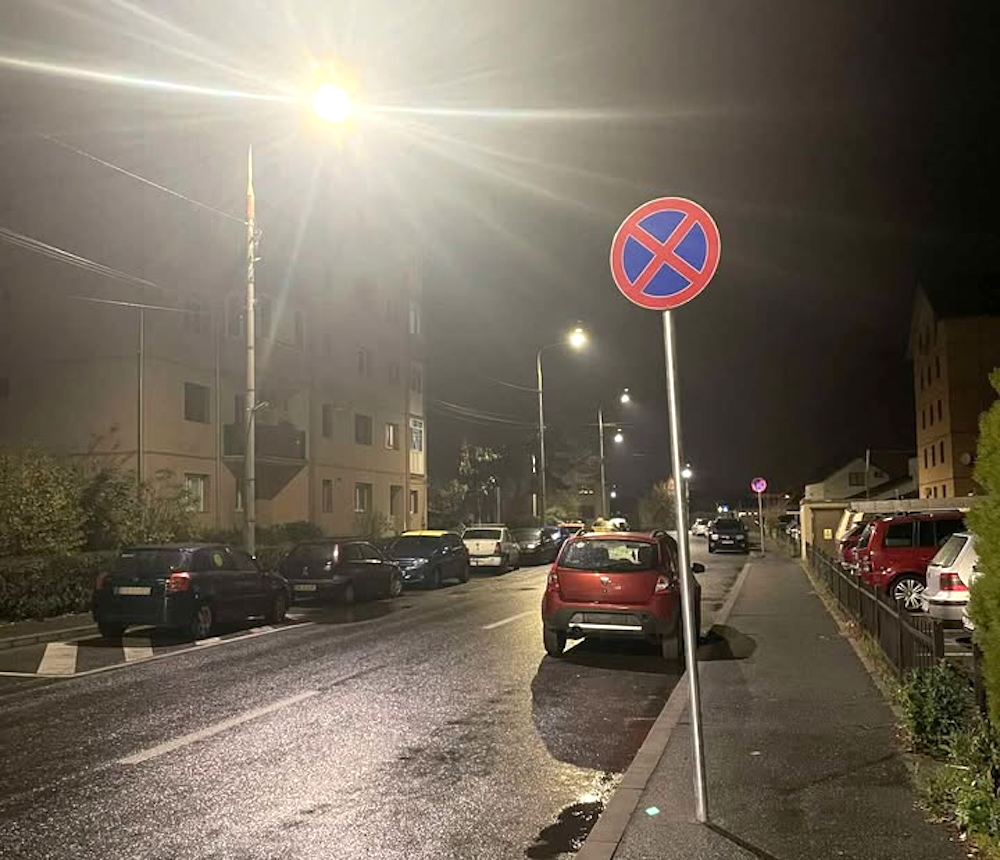 Nemulțumiri după ce primăria a interzis parcarea pe o porțiune din strada Rusciorului: ”Noi, de la blocuri, nu avem suficiente parcări”