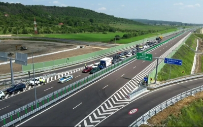 Vin banii pentru autostrăzi. Guvernul a aprobat împrumutul de la BEI pentru Sibiu – Pitești și a asigurat banii pentru Sibiu – Făgăraș
