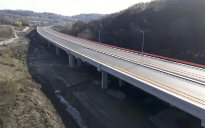 Lotul 4 al autostrăzii Sibiu-Pitești a ajuns la 83%. Directorul CNAIR: Circulația ”este foarte posibil să fie deschisă anul viitor”