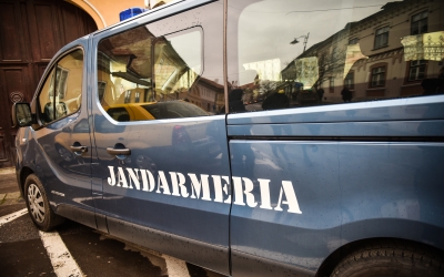 Un jandarm aflat în timpul liber a urmărit și imobilizat un bărbat care a furat o jucărie dintr-un magazin