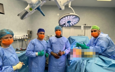 Operație în premieră la Spitalul Județean Sibiu: proteze artificiale la ambele șolduri, în aceeași intervenție. Pacienta de 73 de ani se recuperează