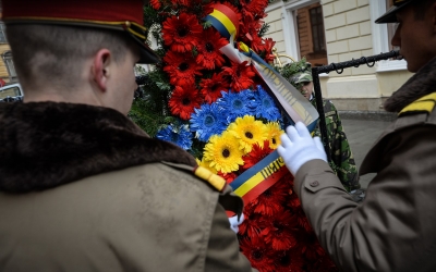 Programul de 1 Decembrie, la Sibiu: Fără paradă militară, cu depuneri de coroane, simpozioane și retragere cu torțe