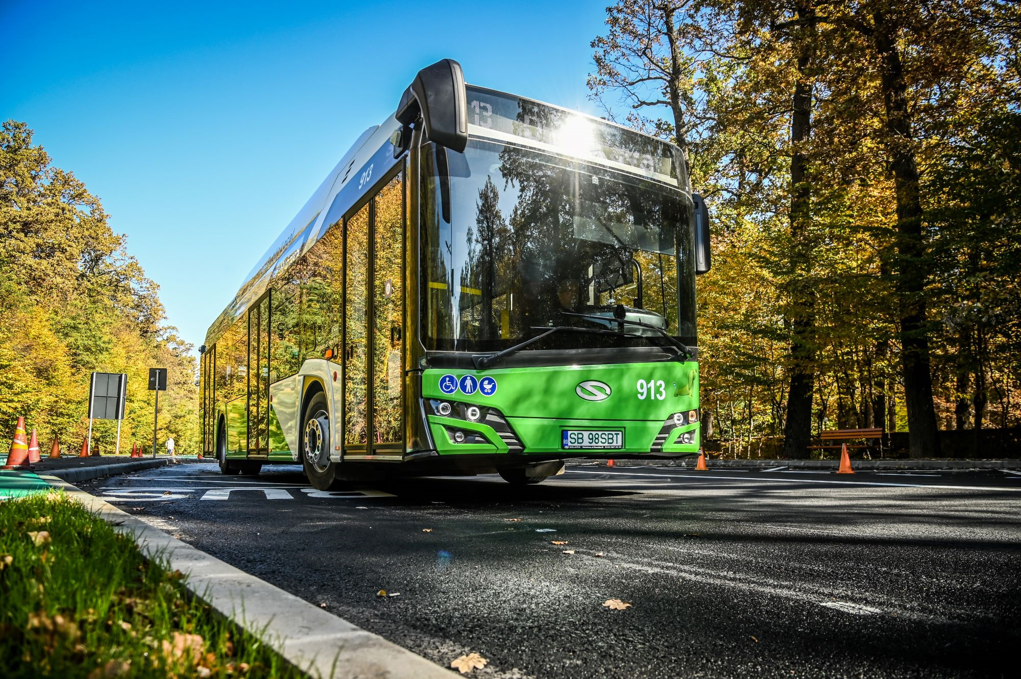 Fodor despre transportul metropolitan extins din 1 decembrie: va reduce traficul și este o variantă mai ieftină față de mașină care, pe lângă carburant, mai are nevoie și de loc de parcare