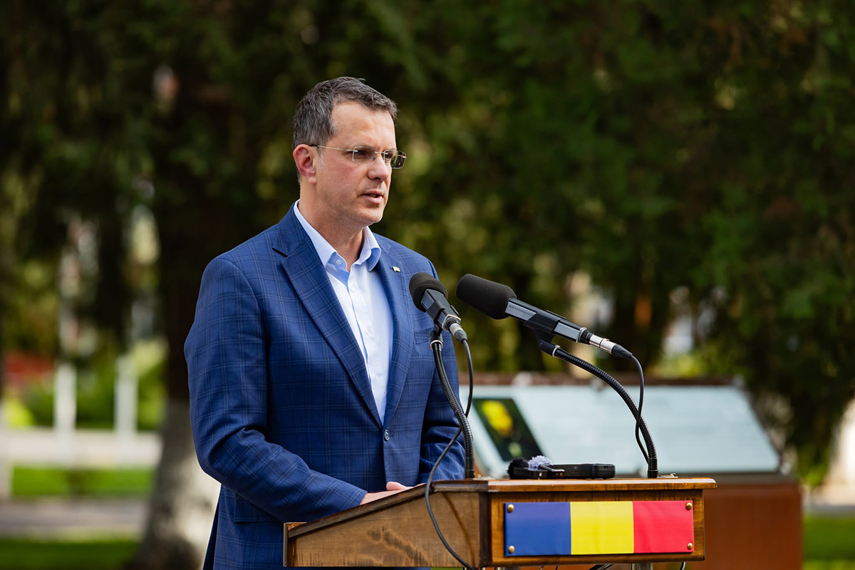 Moșteanu: O dronă fără încărcătură a căzut în județul Vaslui