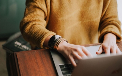 Cum îți transformi laptopul într-un partener fiabil cu ajutorul accesoriilor potrivite