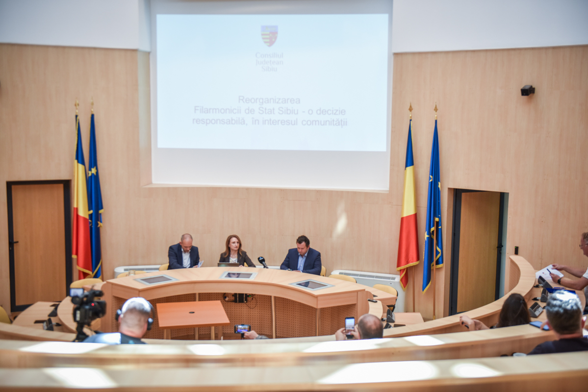 Vicepreședintele Sindicatului Filarmonicii, în ședința CJ: „Cerem să opriți reorganizările mascate”. Cîmpean: Nu e organizare, e transformarea unui post