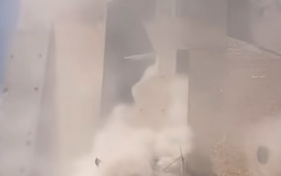 Românul prins sub dărâmăturile turnului prăbușit la Roma a murit la spital după ce fusese extras în viață