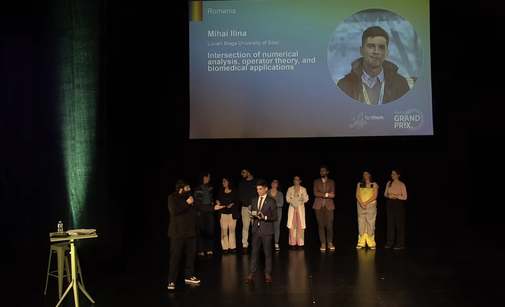 VIDEO - Mihai Ilina, doctorandul ULBS, câștigă premiul publicului la finala FORTHEM din Franța: „Sunt extrem de surprins. Mulțumesc!”