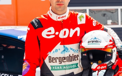 Pilotul de curse Dominic Marcu în premieră la Shopping City Sibiu, în cadrul unui program educativ dedicat conducerii preventive