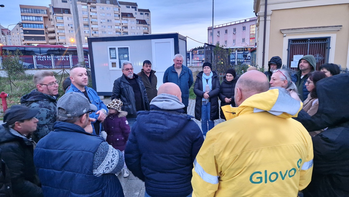 „Să ne coagulăm în rețele locale”. Susținătorii lui Călin Georgescu din Sibiu au avut o primă întâlnire