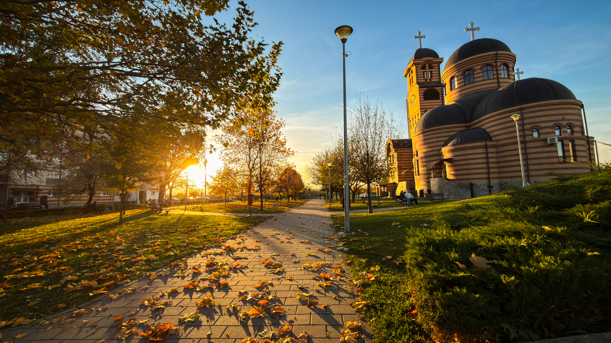 Temperaturi de până la 15 grade Celsius în județ, vineri. Se anunță ploi, mai ales la munte