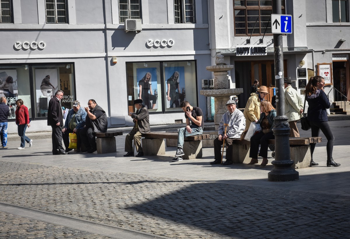 INS: Un sfert din populația României s-a aflat în 2024 în condiții de deprivare materială și socială