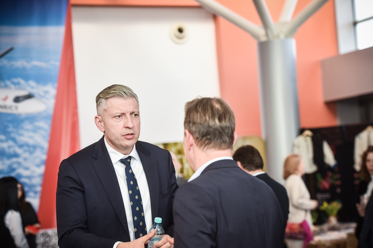 Marius Gîrdea va fi reconfirmat în funcția de director general al Aeroportului internațional Sibiu pentru a patra oară