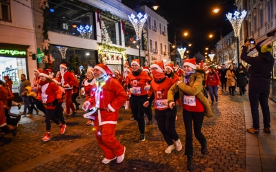 Ce facem în weekend? Marea Moșmondeală, meci pe Stadionul Municipal, târg de Crăciun la Hosman
