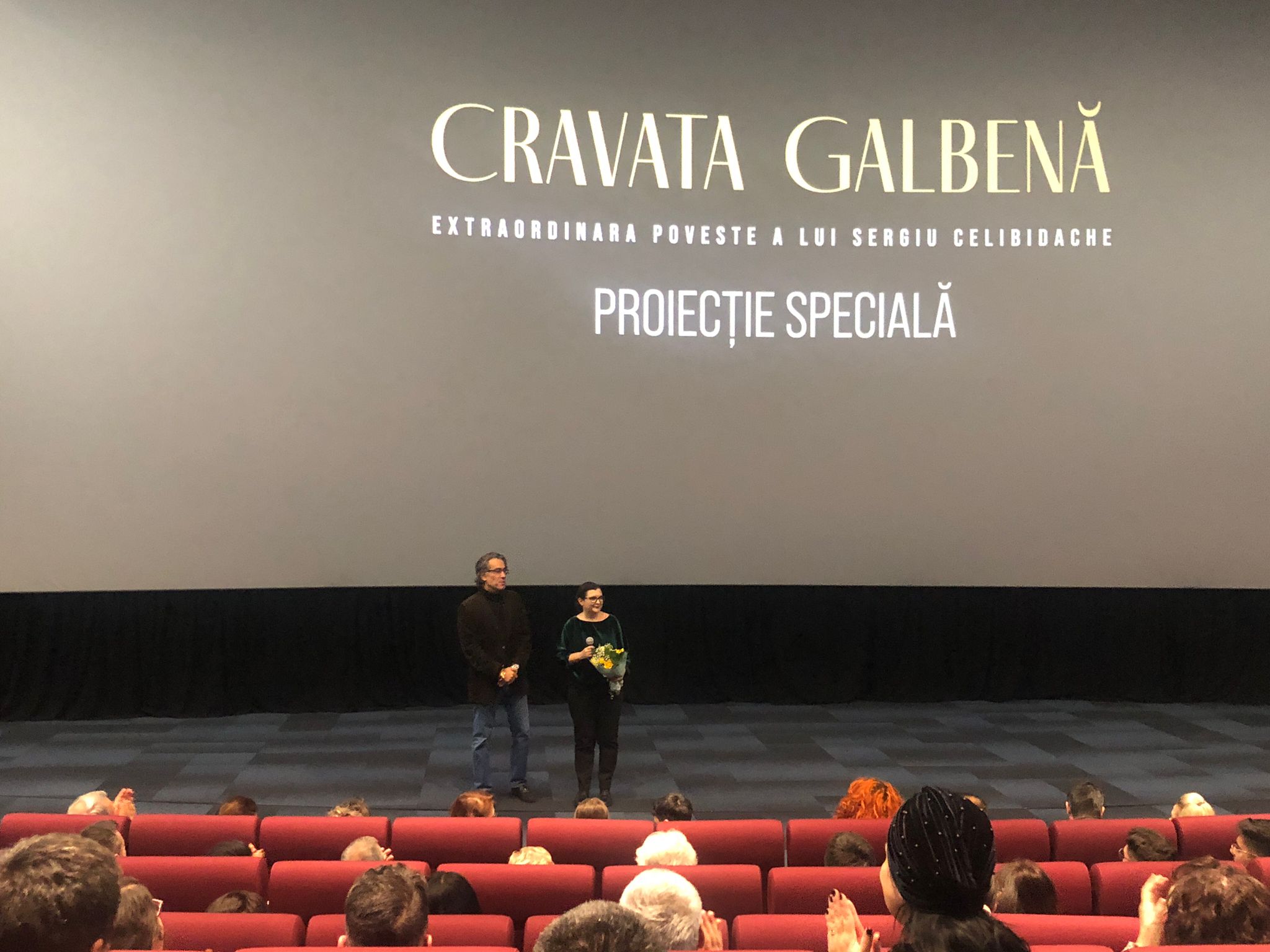 Filmul „Cravata Galbenă” a umplut sala de la CineGold. Regizorul Serge Ioan Celebidachi: Am primit de la tatăl meu adevărul, simplitatea, iubirea pentru oameni