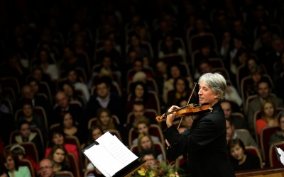 Russel McGregor, dirijorul Johann Strauss Ensemble: „Ceea ce iubesc cel mai mult la Sibiu este publicul”
