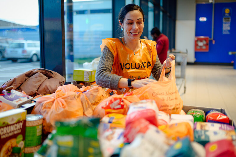 Sibienii au contribuit la Colecta Națională de Alimente: sprijin pentru familii vulnerabile înainte de sărbători