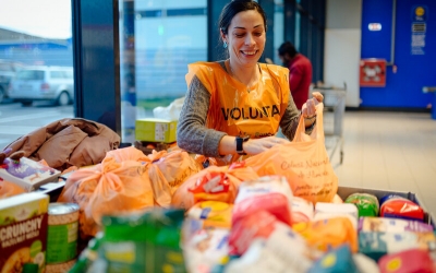 Sibienii au contribuit la Colecta Națională de Alimente: sprijin pentru familii vulnerabile înainte de sărbători