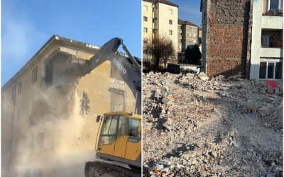 La Mediaș au fost demolate două blocuri, considerate „un focar de infecție”. Primar: O parte din cei evacuați au primit locuințe sociale, iar alții au emigrat