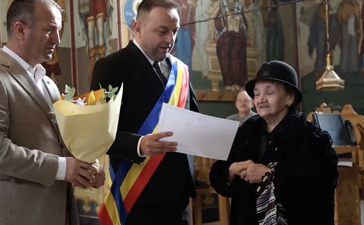VIDEO Primăria Șelimbăr a premiat fericirea în cuplu. ”Sunteți ca niște părinți”