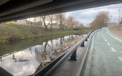 Primăria caută constructori pentru extinderea pistei de pe malurile Cibinului: 48 de milioane de lei pentru 3,1 km de pistă, turn de 11 m și poduri de peste 100 de metri