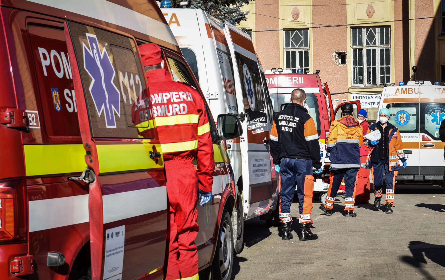 Peste 370 de solicitări pentru ambulanțe în Sibiu în ultimele trei zile. Cele mai multe pentru tulburări digestive și probleme cardiace