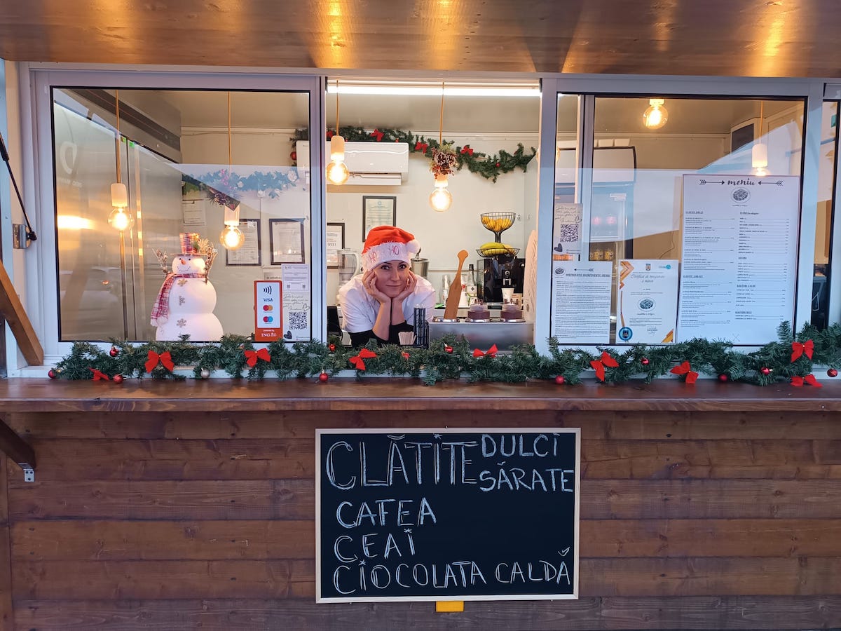 A lăsat Bucureștiul pentru Sibiu și a deschis o afacere cu clătite. Andreea Tulbure: Vreau să le ofer clienților un pic din copilărie, chiar dacă bunica nu făcea clătite cu mozzarella și șuncă presată