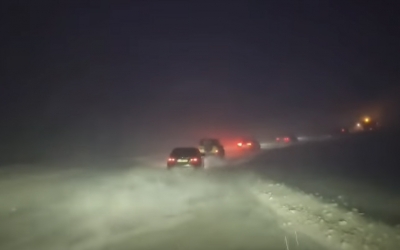 4 persoane sunt blocate în Refugiul Călțun. Circulație închisă pe Transalpina, între Novaci și Rânca, din cauza condițiilor meteo extreme