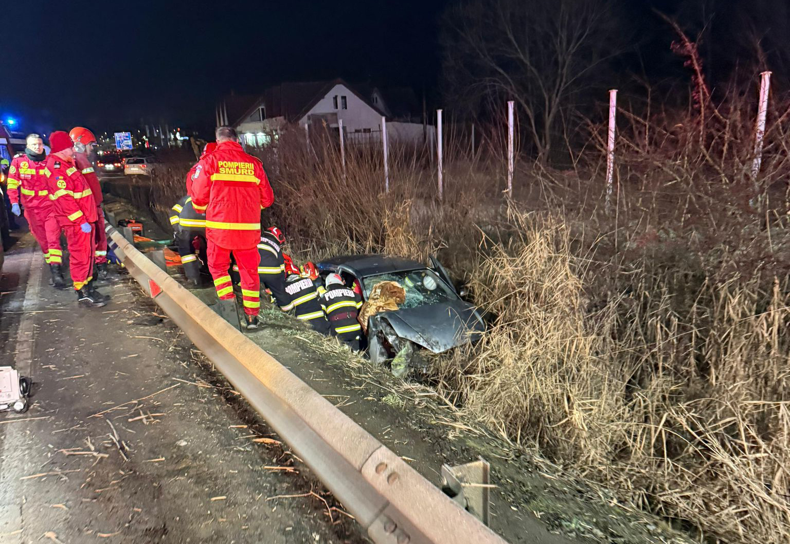 Actualizare. Viteza neadaptată este cauza accidentului de pe DN 1. Șoferul a suferit multiple contuzii