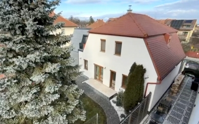 Averea de peste 1 milion de euro, motivul crimei de la Sibiu. Procuror: Fiica victimei a manipulat-o pe asistentă să o ajute fără nicio plată. Asistenta a recunoscut fapta, fiica, parțial