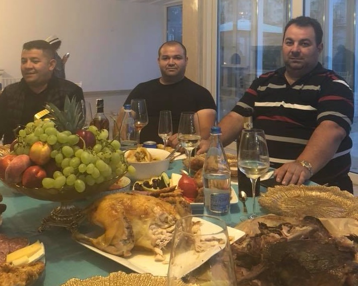 Dosar penal pentru Daniel Cioabă: ar fi înlesnit întreținerea de relații sexuale între doi minori. Fiul său de 16 ani trăiește cu o fată de 14 ani. Ea ar avea deja un copil