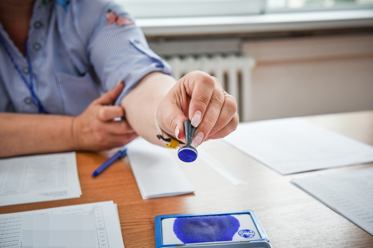 Peste 1.000 de locuitori ai comunei Cârța sunt așteptați, duminică, la vot. „Secția de votare va rămâne sub protecția efectivelor MAI până mâine dimineață”