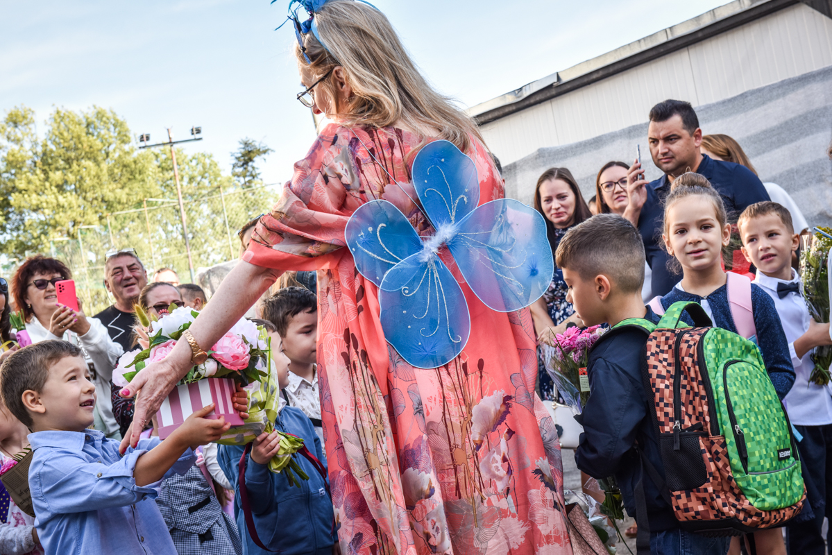 Zi liberă pentru părinți în prima zi de școală, adoptată tacit de Senat