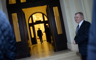 Zegrean: Funcția de președinte interimar poate fi preluată de șeful Senatului sau de cel al Camerei