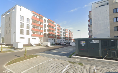 Președintele unei asociații de proprietari vrea să știe dacă poate îngrădi platforma pentru deșeuri, amenaja un loc de joacă sau instala limitatoare de viteză. Primăria răspunde peste 3 luni