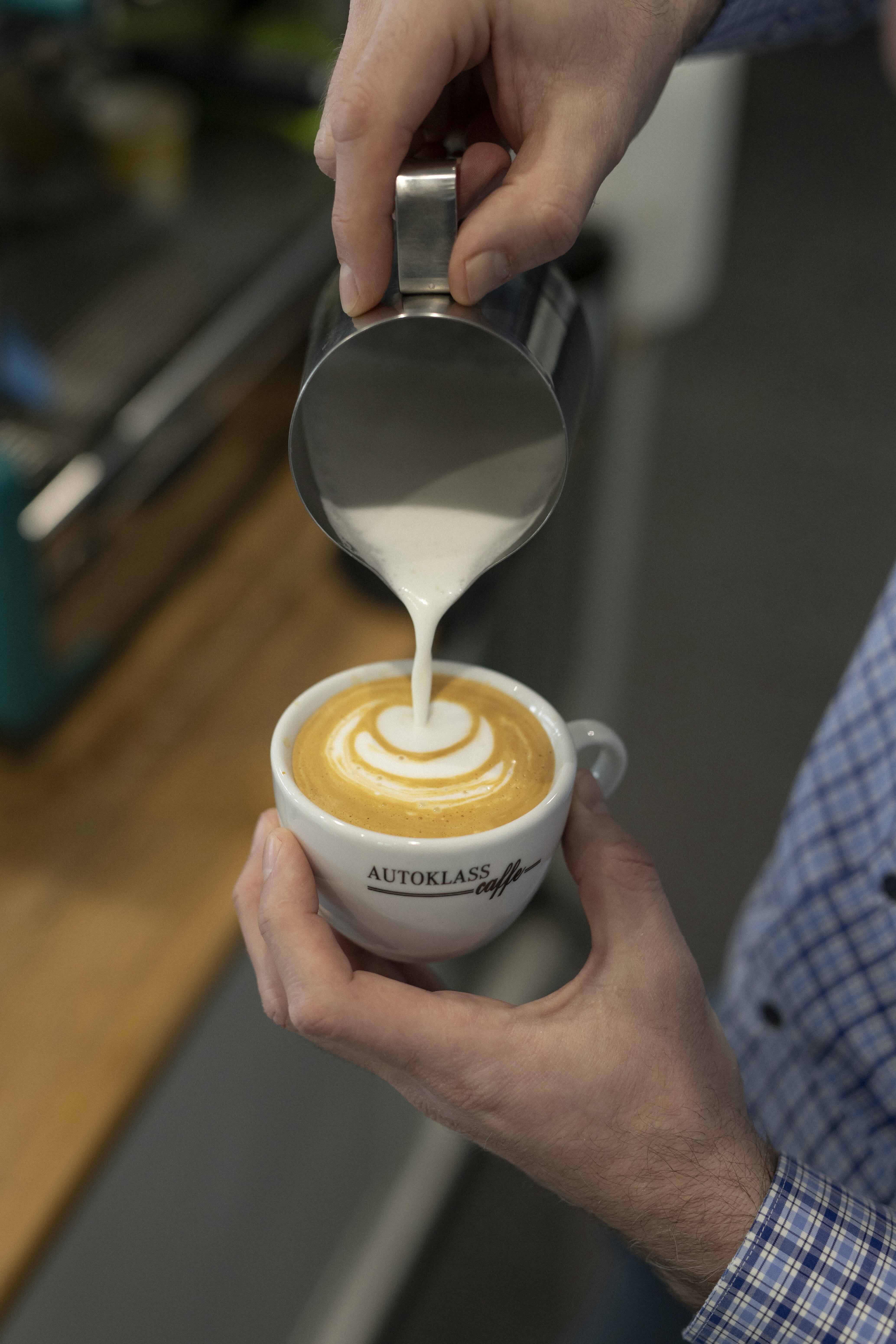 5 mituri despre cafea în care încă mai crezi – și adevărul din spatele lor
