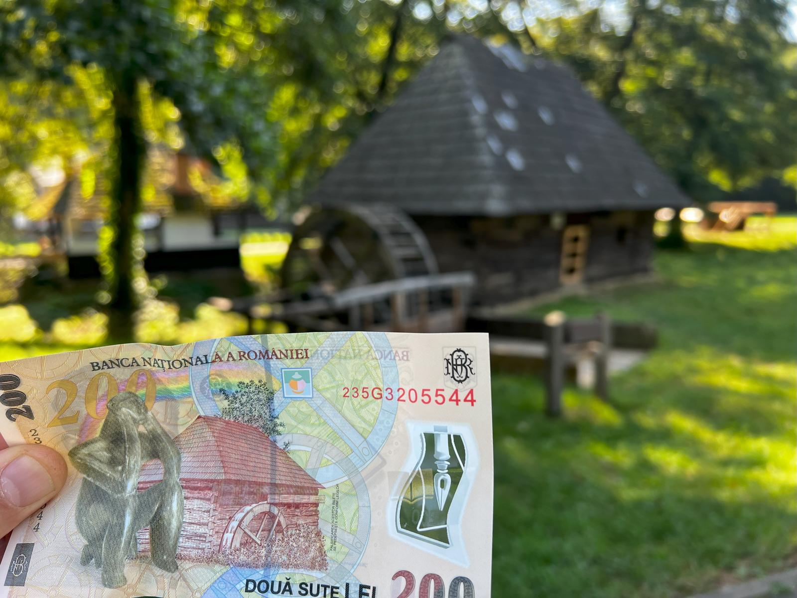 Gratis la Muzeul ASTRA. Ori suntem în serviciul public, ori nu mai suntem