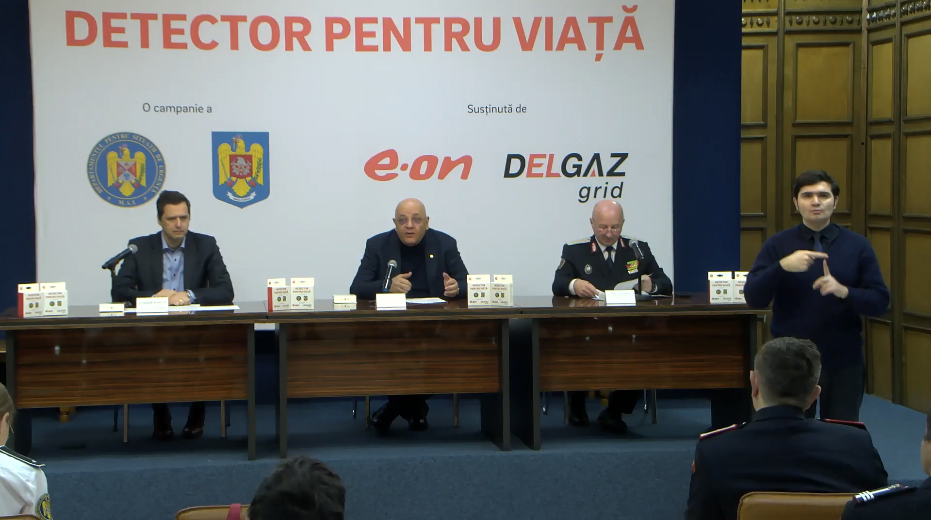 10.000 de detectoare de fum și monoxid de carbon vor fi montate gratuit în acest an, în Sibiu și alte 19 județe