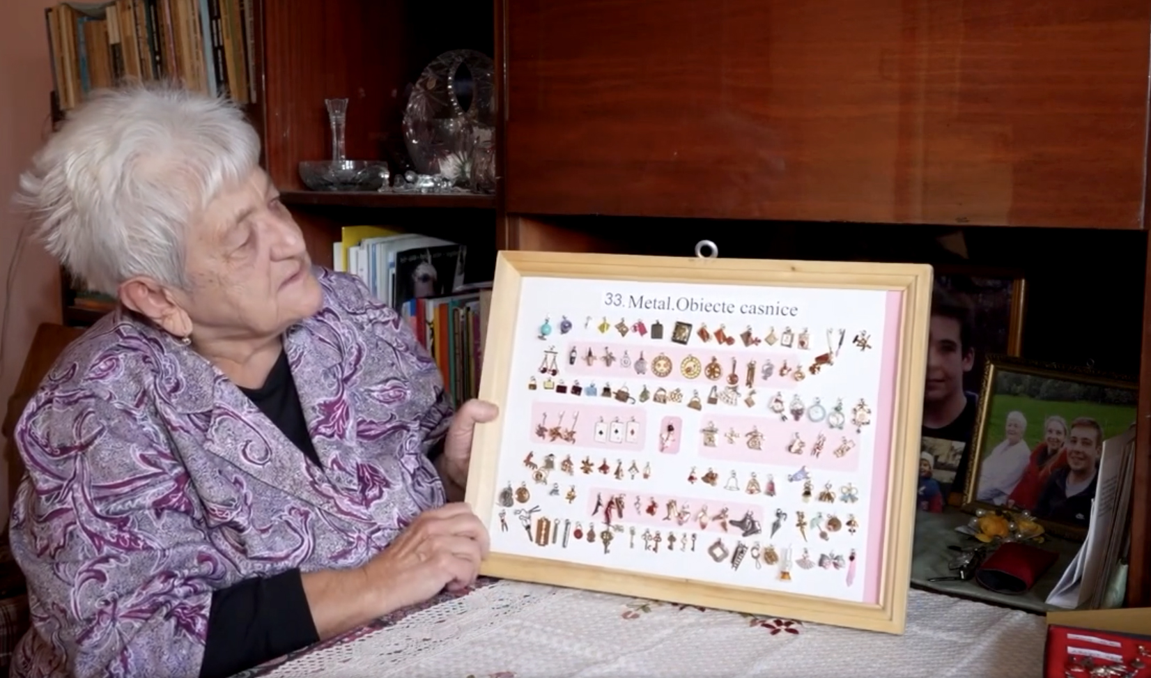 Cea mai mare colecție de mărțișoare din România are peste 5.200 de exponente. Pasiunea lui Ingeborg Marta Bogdan a început la Sibiu