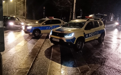 Razie a polițiștilor sibieni, azi noapte: în doar două ore au controlat 85 de autovehicule, au verificat 92 de persoane și au efectuat 82 de testări