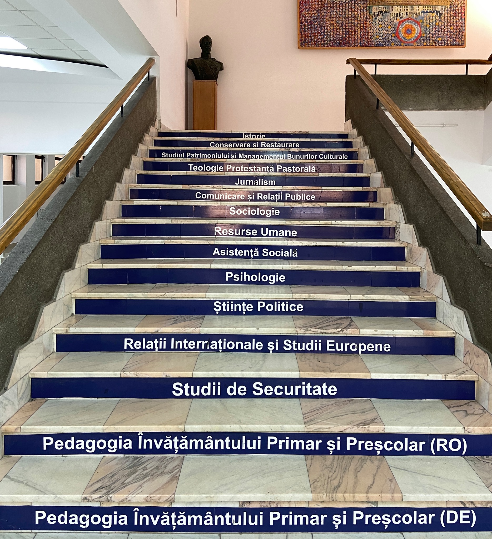 Examen la Psihologie - noutatea din acest an la admiterea la ULBS. Rector, despre recomandarea ministrului de a schimba „filosofia” admiterii: „Pe viitor, susțin ideea unei platforme naționale”