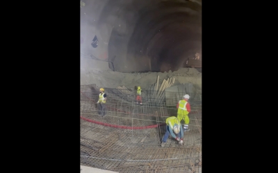VIDEO. Peste 4 zile va fi străpuns și cel de-al doilea fir de tunel rutier de pe secțiunea 4 a autostrăzii Sibiu-Pitești. Mai sunt 10 m